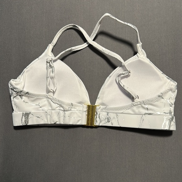 Woman’s 2 piece bathing suit - Picture 5 of 7